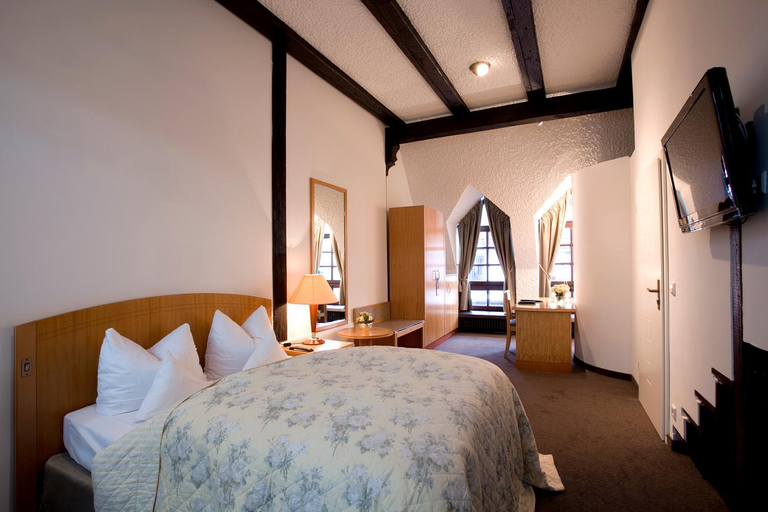 Bedroom 3, Hotel Traube, Stuttgart