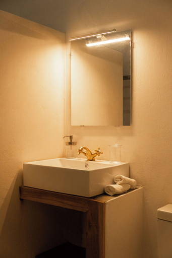 Bathroom 4, El Pueblito, Santa Bárbara de Samaná