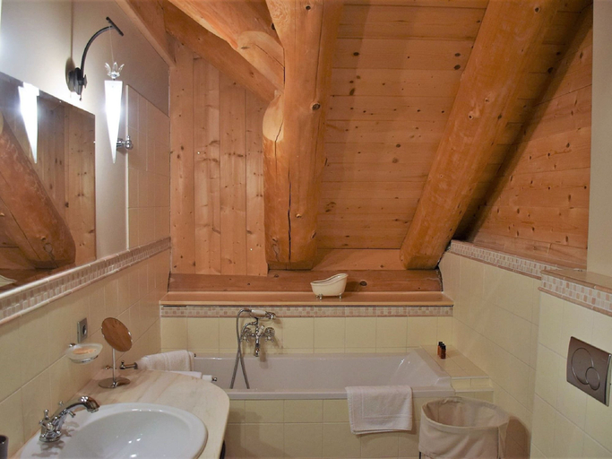 Bathroom 3, Chalet in Bad Kleinkirchheim With 2 Saunas, Spittal an der Drau