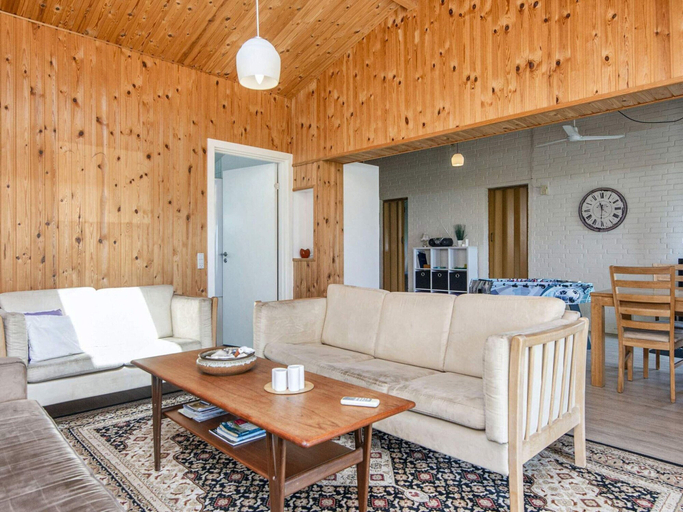Others 4, Vintage Holiday Home in Struer near Open Field, Struer