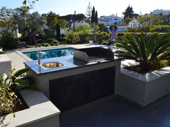 Sport & Beauty 4, Modern Villa With Swimming Pool, Lagoa