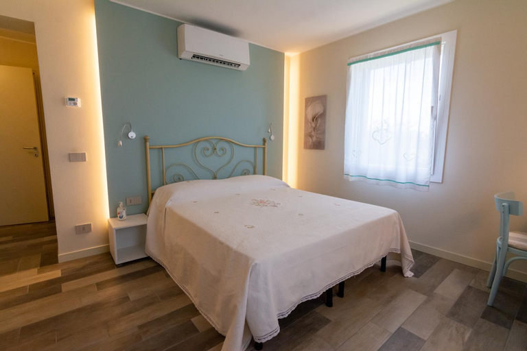 Bedroom 12