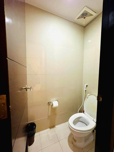 Bathroom 3, One Pacific Residences by HiveRooms, Lapu-Lapu City