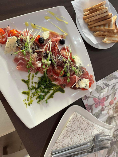 Food & Drinks 5, Penzion Anesis, Turcianske Teplice
