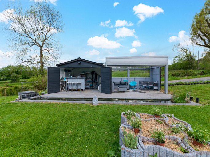 Garden 3, Cozy Holiday Home in La Reid With a Whirlpool, Liège