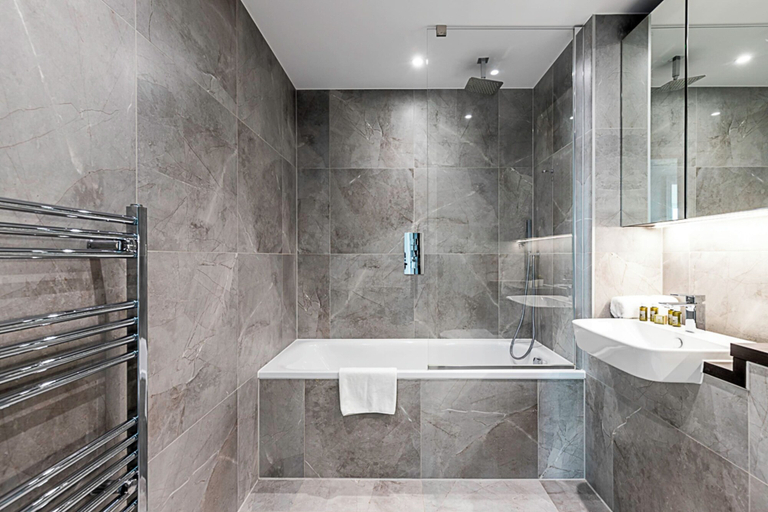 Bathroom 5, High Rise Apartment in Acton, London