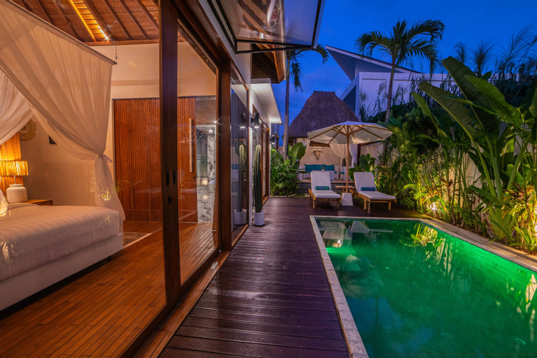 Swimming Pool 26