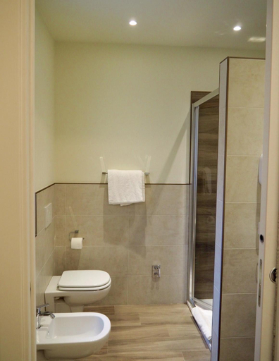 Bathroom 8
