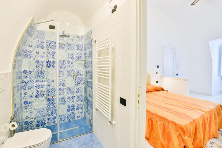 Others 5, Della Monica Rooms, Salerno