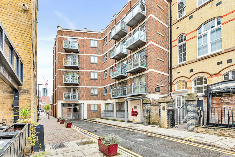 Exterior & Views, Vibrant Shoreditch Getaway, London