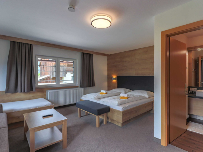 Bedroom 2, Farmhouse Mittersill near KitzSki Slopes, Zell am See