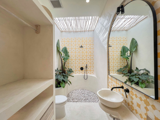 Bathroom 5, Casa Blanca, Badung