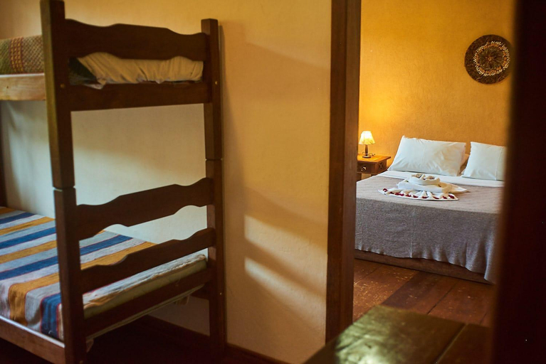 Bedroom 2, Pousada Verde Folhas, Brumadinho
