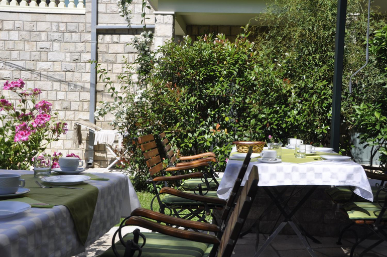Food & Drinks 4, Garni Hotel Bokeska Noc