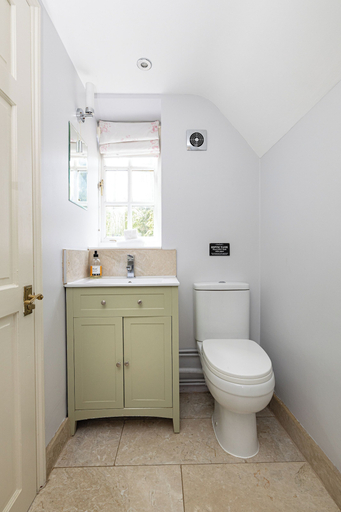 Bathroom, The Coach House, Wiltshire