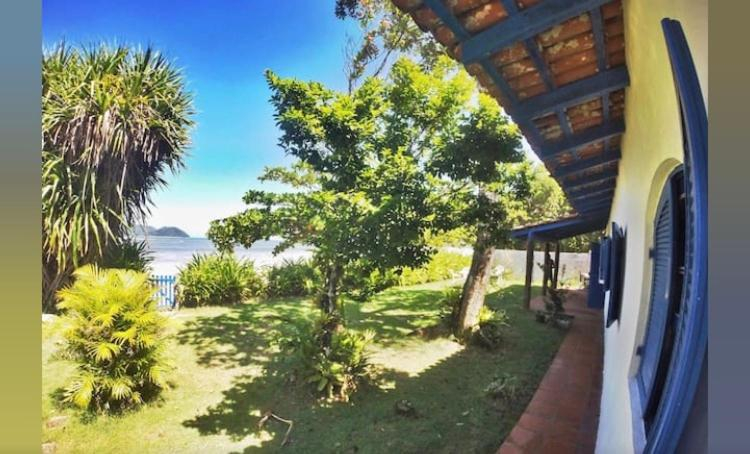 Others 5, Suites Pe na Areia, São Sebastião