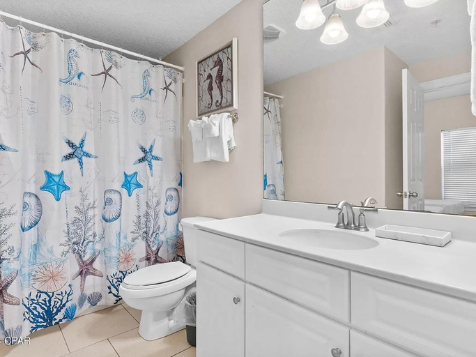 Bathroom 5, Emerald Isle Resort 1504, Bay