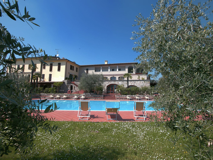 Exterior & Views 2, Belvilla by OYO Soiano Mono, Brescia