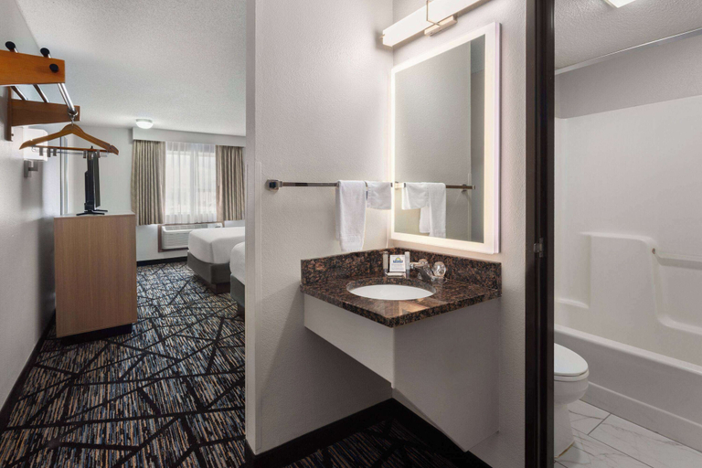 Bathroom 4, Days Inn by Wyndham Ogallala, Keith