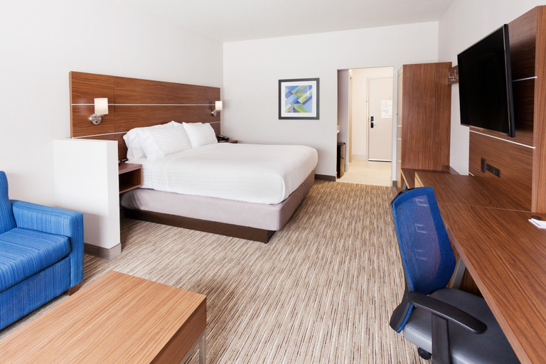 Bedroom 3, Holiday Inn Express & Suites CARTERSVILLE by IHG, Bartow