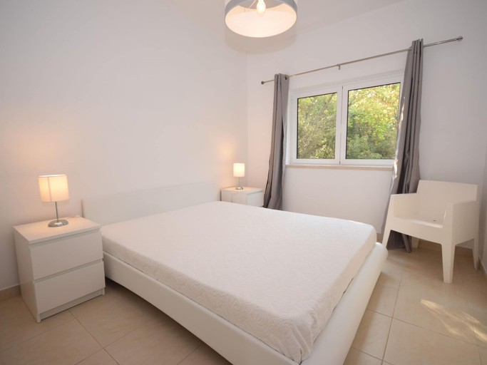 Bedroom 3, Family Villa With Pool and Barbecue, Alcobaça