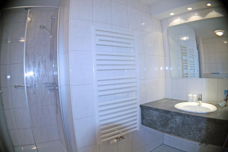 Bathroom 3, Hotel Vier Linden, Ostholstein