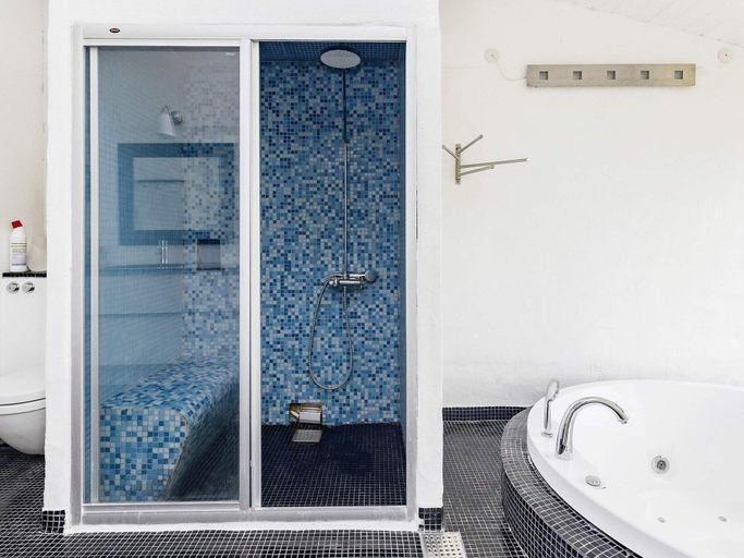 Bathroom 3, Seaside Stay in Tranekaer, Langeland