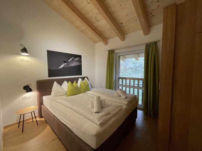 Bedroom 2, Chalet in Piesendorf near Ski Slopes, Zell am See
