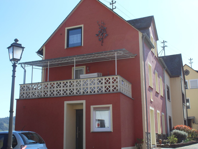 Exterior & Views 2, Attractive Holiday Home in Bremm With Garden, Cochem-Zell