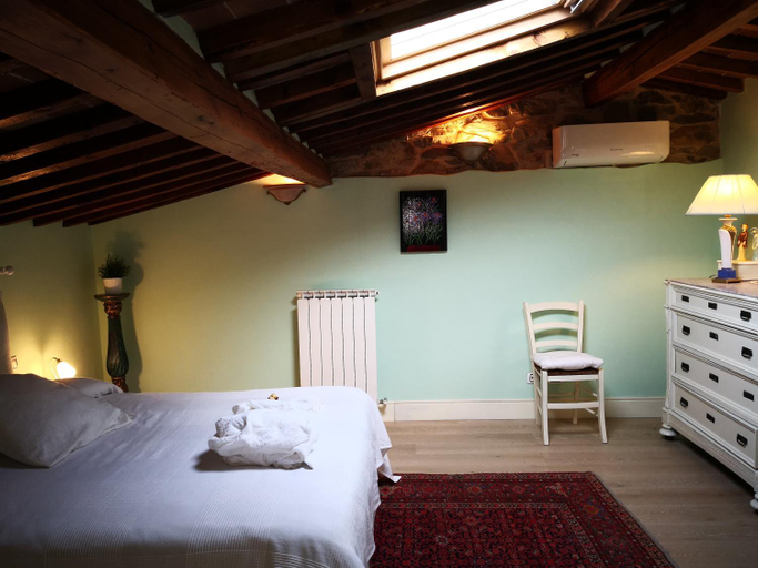 Others 4, Il Nido della Formica, Florence