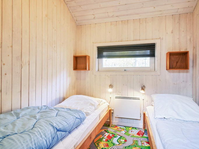 Bedroom 2, 5 Star Holiday Home in Nexo, Bornholm