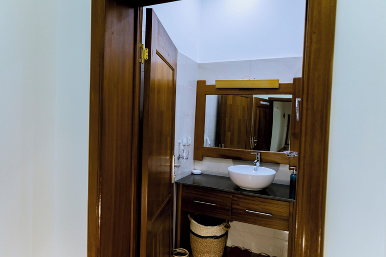 Bathroom 4, The Little Hill Boutique Hotel, Gasabo