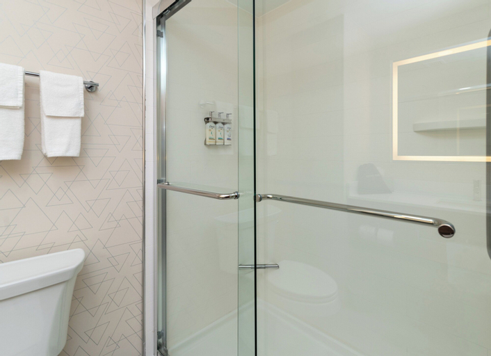 Bathroom 4