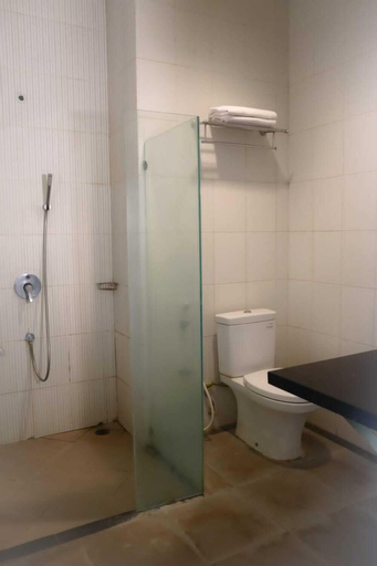 Bathroom 5