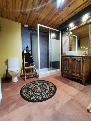 Bathroom, Suite privative Le seigneur des anneaux Gondor, Puy-de-Dôme