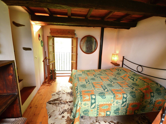 Bedroom 3, Beautiful Cottage in Pescia with Hot Tub, Pistoia