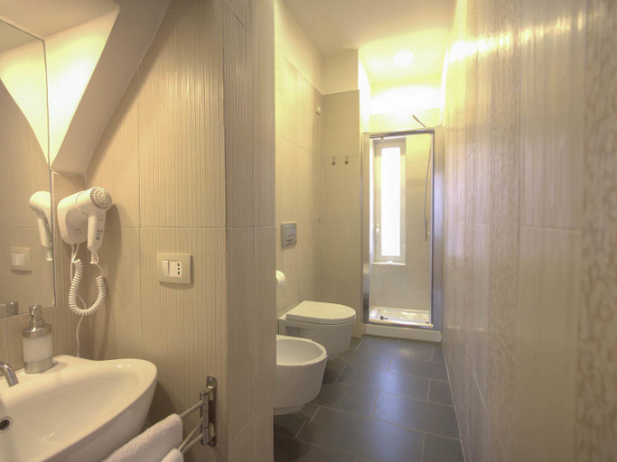 Bathroom 3, Altevolte Rooms, Catania