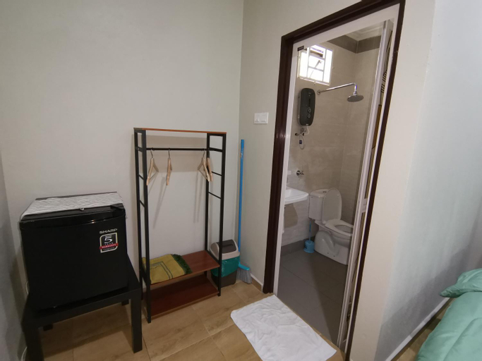 Bedroom 2, faris homestay, Pasir Putih