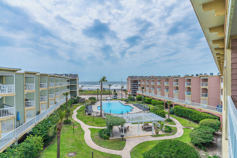 Exterior & Views, The Victorian by 3rd Coast Getaways, Galveston
