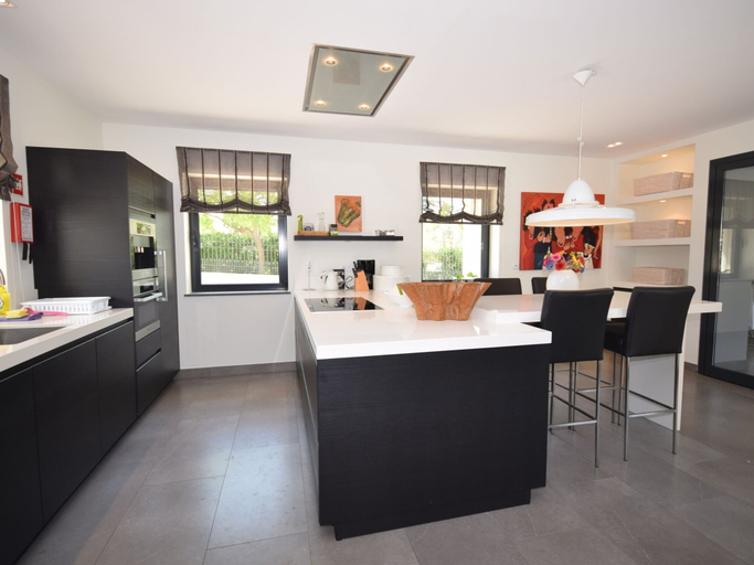 Others 5, Modern Villa With Swimming Pool, Lagoa