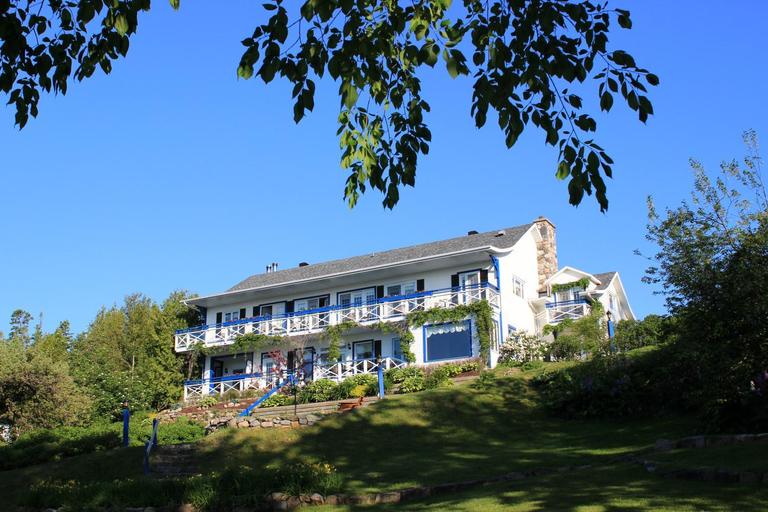 Others 4, Auberge Fleurs de Lune, Charlevoix-Est