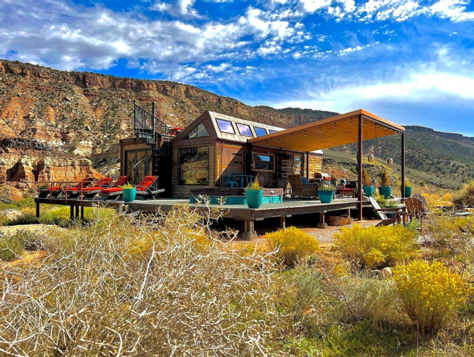 Zions Tiny Oasis, Washington