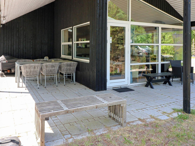 Others 4, 5 Star Holiday Home in Hadsund, Mariagerfjord