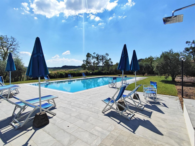 Pool 3, Elegant Escape in Tuscan, Florence
