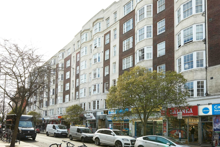 Exterior & Views, Sunny and Bright Flat, 2 Minutes From Hyde Park, London