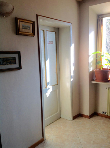 Others 4, B&B Casa d'Arte, Trento