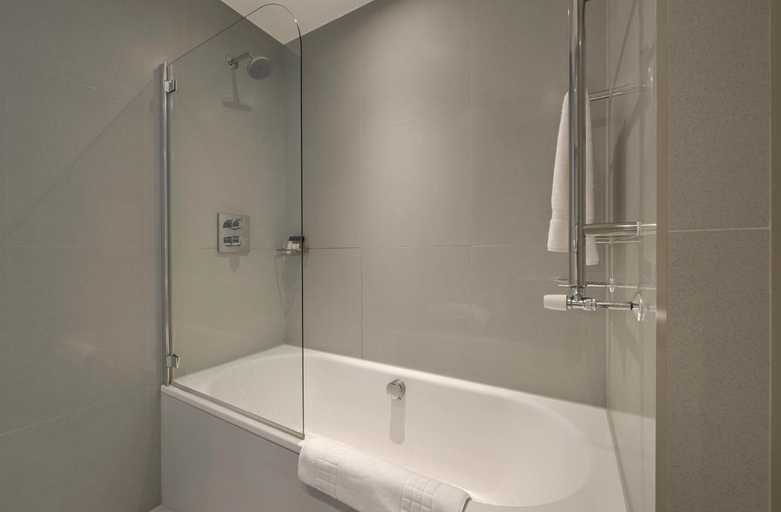 Bathroom 4, Templeton Place, London