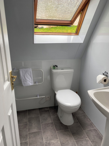 Bathroom 3, Glen Lodges, Highland