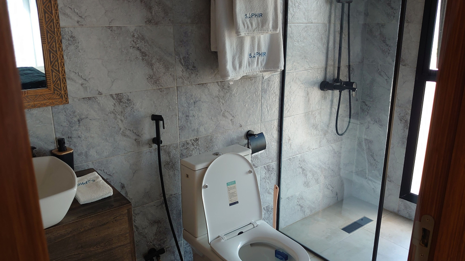 Bathroom 4, Saphir Boutique Hotel, Gasabo