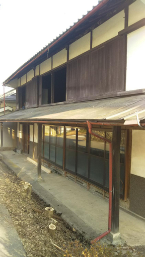 Exterior & Views 1, Tonkatsu & Healing House En, Shinshūshin